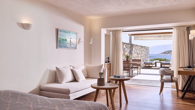 Classic Studio Private Pool Sea View